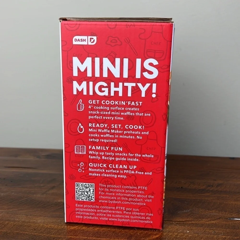 Dash • Mini Waffle Maker • Aqua